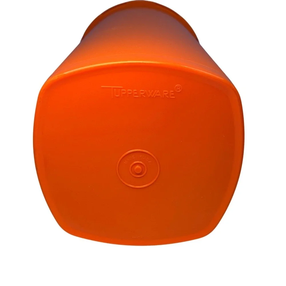 Tupperware add pop
